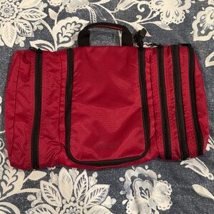 Red eBags Travel Toiletry Bag